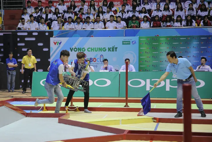 VCK Robocon Việt Nam 2019: Nghẹt thở đến những giây cuối cùng - Ảnh 15. VCK Robocon Việt Nam 2019: Nghẹt thở đến những giây cuối cùng - Ảnh 15.