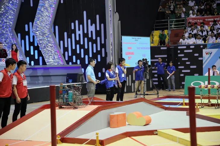 VCK Robocon Việt Nam 2019: Nghẹt thở đến những giây cuối cùng - Ảnh 38. VCK Robocon Việt Nam 2019: Nghẹt thở đến những giây cuối cùng - Ảnh 38.
