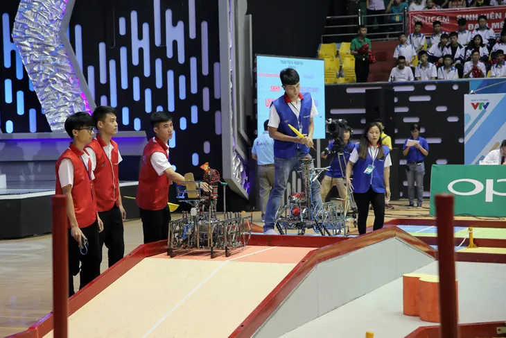 VCK Robocon Việt Nam 2019: Nghẹt thở đến những giây cuối cùng - Ảnh 47. VCK Robocon Việt Nam 2019: Nghẹt thở đến những giây cuối cùng - Ảnh 47.