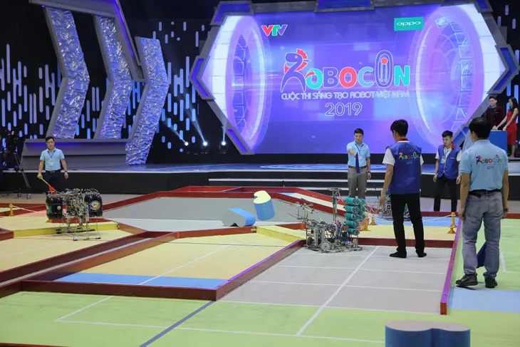 VCK Robocon Việt Nam 2019: Nghẹt thở đến những giây cuối cùng - Ảnh 52. VCK Robocon Việt Nam 2019: Nghẹt thở đến những giây cuối cùng - Ảnh 52.