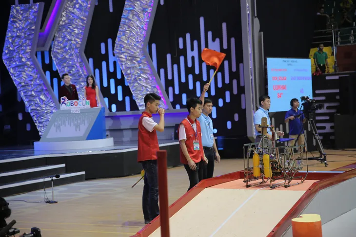VCK Robocon Việt Nam 2019: Nghẹt thở đến những giây cuối cùng - Ảnh 75. VCK Robocon Việt Nam 2019: Nghẹt thở đến những giây cuối cùng - Ảnh 75.