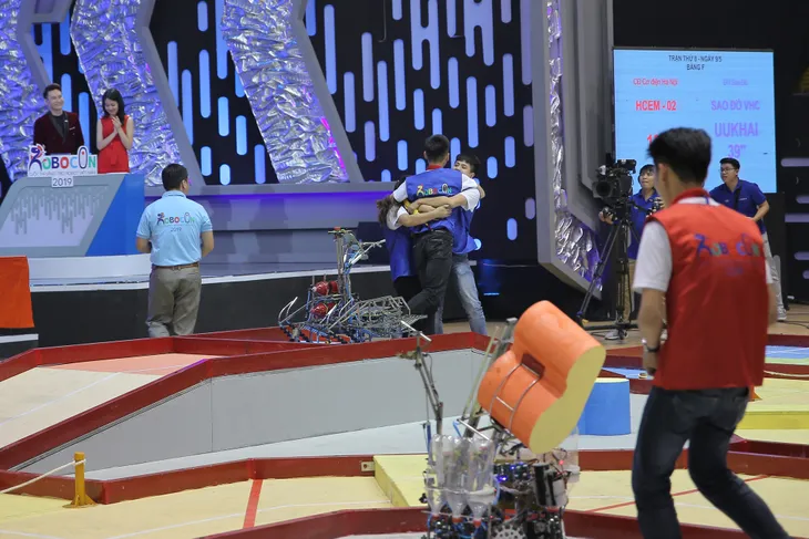 VCK Robocon Việt Nam 2019: Nghẹt thở đến những giây cuối cùng - Ảnh 82. VCK Robocon Việt Nam 2019: Nghẹt thở đến những giây cuối cùng - Ảnh 82.