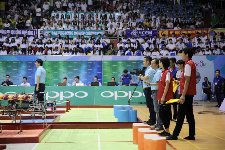 VCK Robocon Việt Nam 2019: Nghẹt thở đến những giây cuối cùng - Ảnh 89. VCK Robocon Việt Nam 2019: Nghẹt thở đến những giây cuối cùng - Ảnh 89.