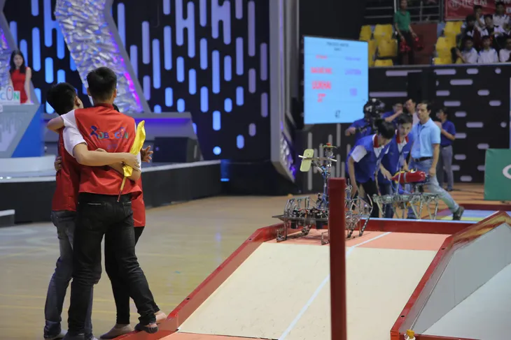 VCK Robocon Việt Nam 2019: Nghẹt thở đến những giây cuối cùng - Ảnh 102. VCK Robocon Việt Nam 2019: Nghẹt thở đến những giây cuối cùng - Ảnh 102.