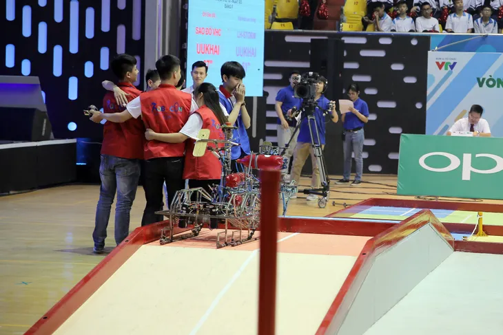 VCK Robocon Việt Nam 2019: Nghẹt thở đến những giây cuối cùng - Ảnh 104. VCK Robocon Việt Nam 2019: Nghẹt thở đến những giây cuối cùng - Ảnh 104.