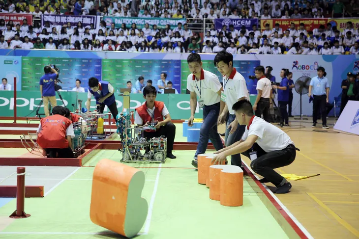VCK Robocon Việt Nam 2019: Nghẹt thở đến những giây cuối cùng - Ảnh 109. VCK Robocon Việt Nam 2019: Nghẹt thở đến những giây cuối cùng - Ảnh 109.