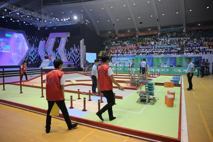 VCK Robocon Việt Nam 2019: Nghẹt thở đến những giây cuối cùng - Ảnh 110. VCK Robocon Việt Nam 2019: Nghẹt thở đến những giây cuối cùng - Ảnh 110.