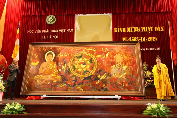 Ra mắt tác phẩm hội họa Đạo pháp và dân tộc - Ảnh 2. Ra mắt tác phẩm hội họa Đạo pháp và dân tộc - Ảnh 2.