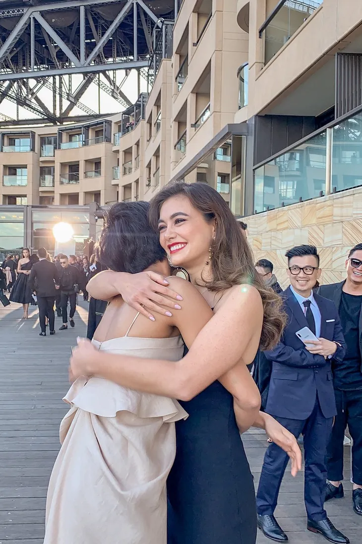 Hhen Niê xinh đẹp hút mắt khi hội ngộ Hoa hậu Hoàn vũ Australia 2018 - Ảnh 5. Hhen Niê xinh đẹp hút mắt khi hội ngộ Hoa hậu Hoàn vũ Australia 2018 - Ảnh 5.