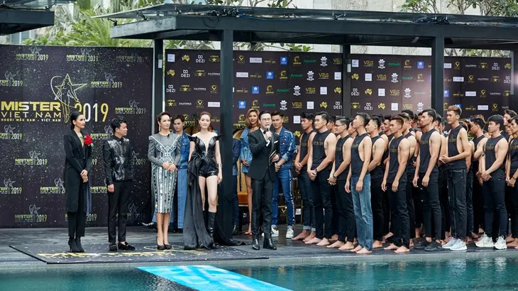 Hé lộ dàn thí sinh hùng hậu đổ bộ Mister Việt Nam 2019 - Ảnh 1. Hé lộ dàn thí sinh hùng hậu đổ bộ Mister Việt Nam 2019 - Ảnh 1.