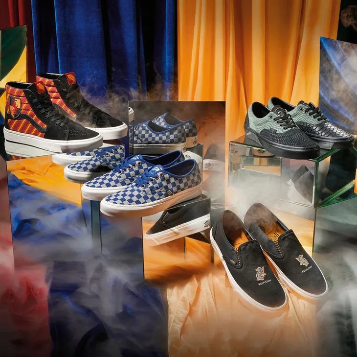 Lộ hình ảnh đầu tiên trong bộ sưu tập giày Harry Porter của Vans - Ảnh 1.