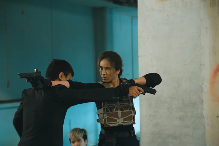 Rũ bỏ mác gái quê, Bella Mai tự chi tiền làm phim ngắn hành động “The Killer” - Ảnh 1. Rũ bỏ mác gái quê, Bella Mai tự chi tiền làm phim ngắn hành động “The Killer” - Ảnh 1.