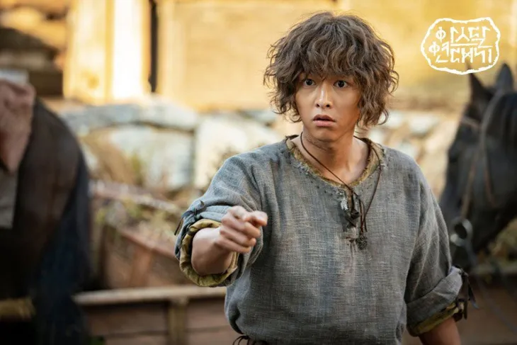 Song Joong Ki tiết lộ lý do nhận vai chính trong Asadal Chronicles - Ảnh 3. Song Joong Ki tiết lộ lý do nhận vai chính trong Asadal Chronicles - Ảnh 3.