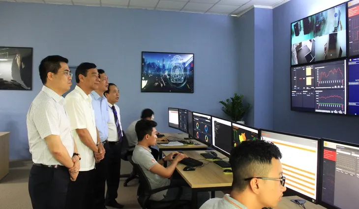 Tỉnh Thái Bình khai trương Trung tâm điều hành an ninh mạng SOC - Ảnh 1. Tỉnh Thái Bình khai trương Trung tâm điều hành an ninh mạng SOC - Ảnh 1.