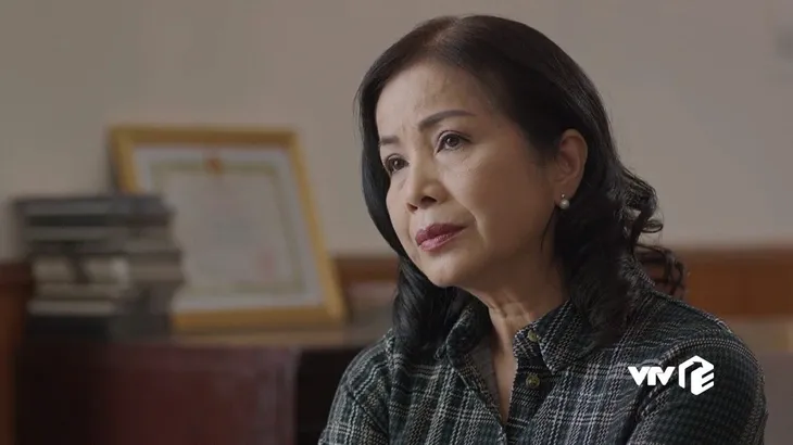 Mê cung - Tập 8: Lam Anh mất điểm trong mắt mẹ Khánh vì... quá tự tin - Ảnh 2. Mê cung - Tập 8: Lam Anh mất điểm trong mắt mẹ Khánh vì... quá tự tin - Ảnh 2.