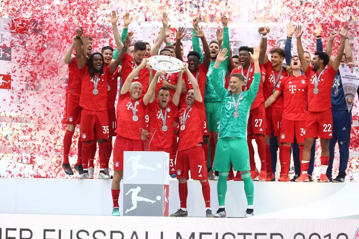 Thắng đậm Frankfurt, Bayern Munich vô địch Bundesliga 2018/19 - Ảnh 3. Thắng đậm Frankfurt, Bayern Munich vô địch Bundesliga 2018/19 - Ảnh 3.