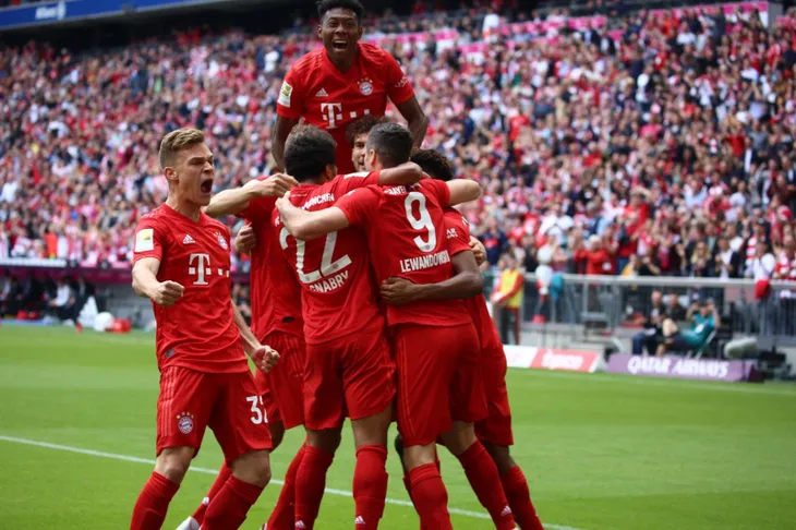 Thắng đậm Frankfurt, Bayern Munich vô địch Bundesliga 2018/19 - Ảnh 2. Thắng đậm Frankfurt, Bayern Munich vô địch Bundesliga 2018/19 - Ảnh 2.