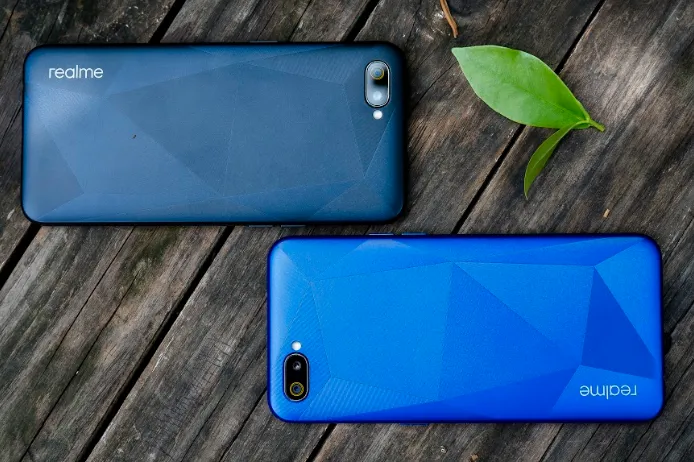 Cận cảnh smartphone Realme C2 giá rẻ dưới 3 triệu đồng - Ảnh 3. Cận cảnh smartphone Realme C2 giá rẻ dưới 3 triệu đồng - Ảnh 3.