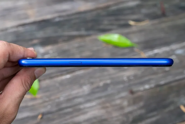 Cận cảnh smartphone Realme C2 giá rẻ dưới 3 triệu đồng - Ảnh 9. Cận cảnh smartphone Realme C2 giá rẻ dưới 3 triệu đồng - Ảnh 9.
