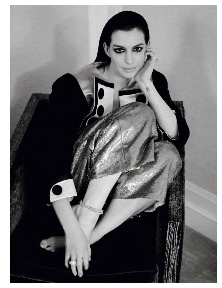 Anne Hathaway – Vừa phụ nữ nhưng cũng vừa trẻ con - Ảnh 6. Anne Hathaway – Vừa phụ nữ nhưng cũng vừa trẻ con - Ảnh 6.