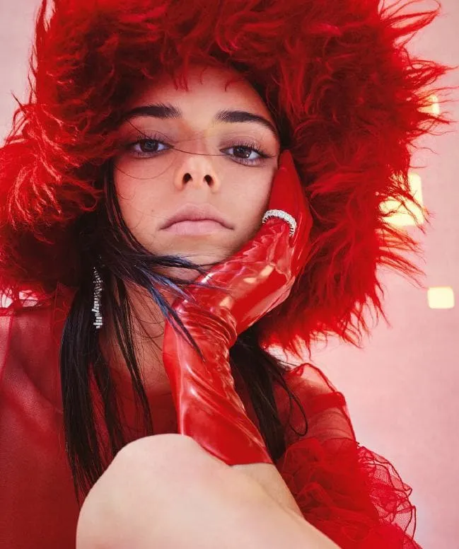 Kendall Jenner: Tôi còn trẻ, các mối quan hệ đều không chắc chắn - Ảnh 5. Kendall Jenner: Tôi còn trẻ, các mối quan hệ đều không chắc chắn - Ảnh 5.
