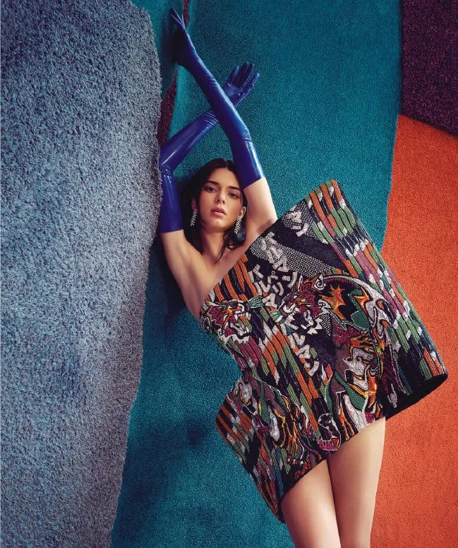 Kendall Jenner: Tôi còn trẻ, các mối quan hệ đều không chắc chắn - Ảnh 7. Kendall Jenner: Tôi còn trẻ, các mối quan hệ đều không chắc chắn - Ảnh 7.