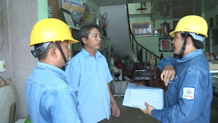 EVN phải công khai thông tin về giá điện - Ảnh 1. EVN phải công khai thông tin về giá điện - Ảnh 1.