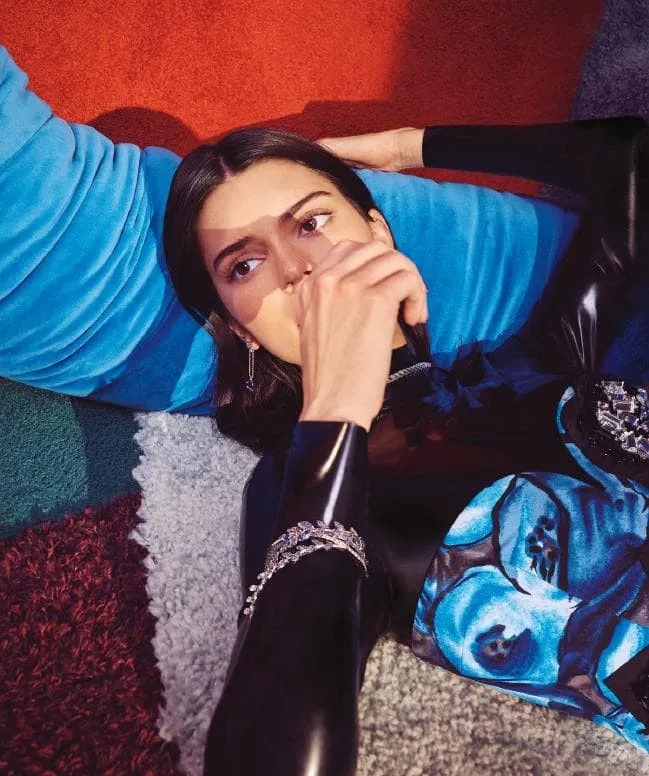 Kendall Jenner: Tôi còn trẻ, các mối quan hệ đều không chắc chắn - Ảnh 9. Kendall Jenner: Tôi còn trẻ, các mối quan hệ đều không chắc chắn - Ảnh 9.