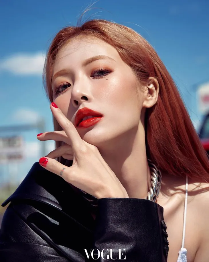 Nữ hoàng sexy HuynA đẹp hút hồn trên tạp chí Vogue - Ảnh 5. Nữ hoàng sexy HuynA đẹp hút hồn trên tạp chí Vogue - Ảnh 5.