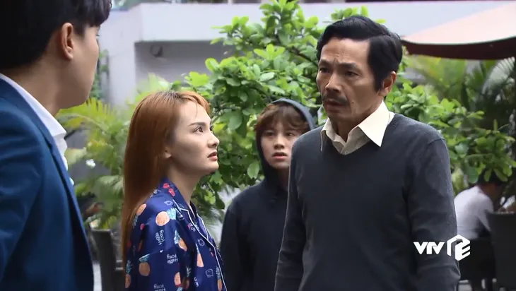 Về nhà đi con - Tập 27: Vũ (Quốc Trường) ngã giá 1 tỷ đồng cho cái thai, Thư (Bảo Thanh) đòi cưới bằng được - Ảnh 2. Về nhà đi con - Tập 27: Vũ (Quốc Trường) ngã giá 1 tỷ đồng cho cái thai, Thư (Bảo Thanh) đòi cưới bằng được - Ảnh 2.