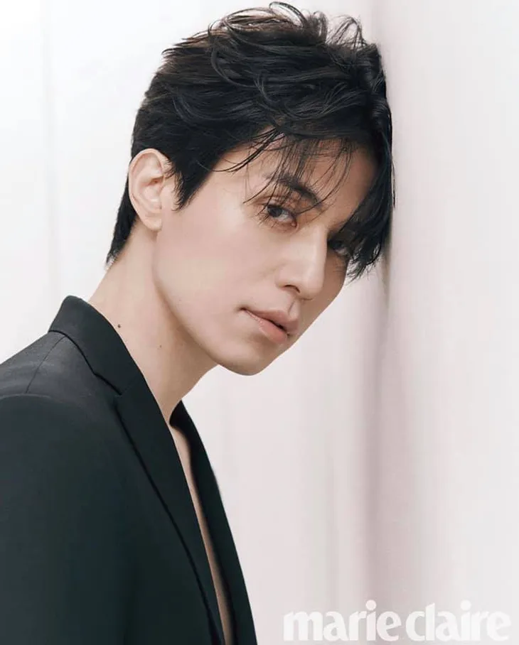 Lee Dong Wook siêu cuốn hút! - Ảnh 5. Lee Dong Wook siêu cuốn hút! - Ảnh 5.