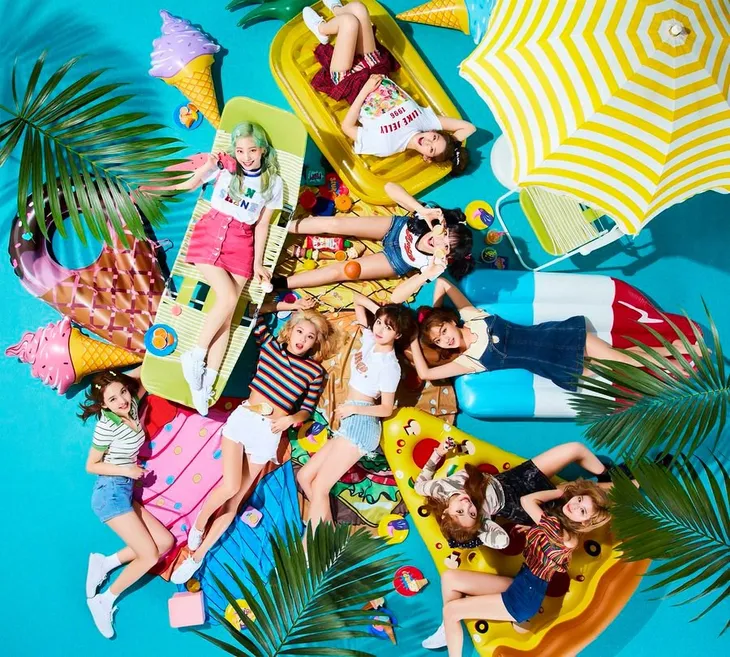Twice chiêu đãi fan Nhật với 2 đĩa đơn liên tiếp - Ảnh 1. Twice chiêu đãi fan Nhật với 2 đĩa đơn liên tiếp - Ảnh 1.