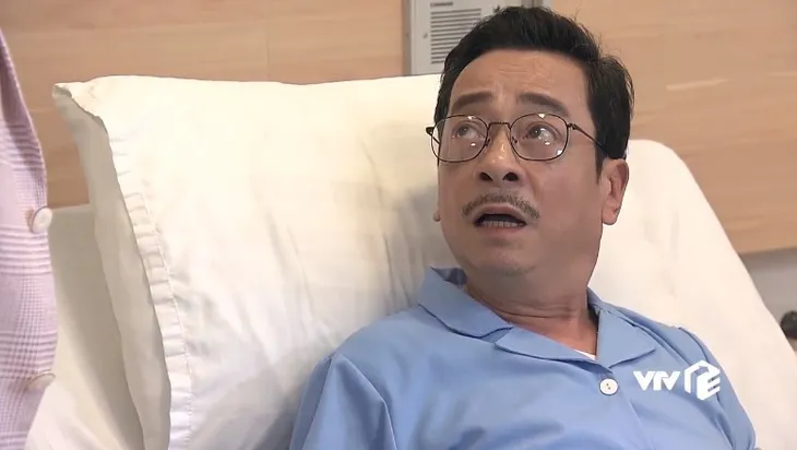 Về nhà đi con - Tập 29: Vũ (Quốc Trường) nghi ngờ bố giả vờ đổ bệnh để ép mình cưới Thư (Bảo Thanh) - Ảnh 8. Về nhà đi con - Tập 29: Vũ (Quốc Trường) nghi ngờ bố giả vờ đổ bệnh để ép mình cưới Thư (Bảo Thanh) - Ảnh 8.