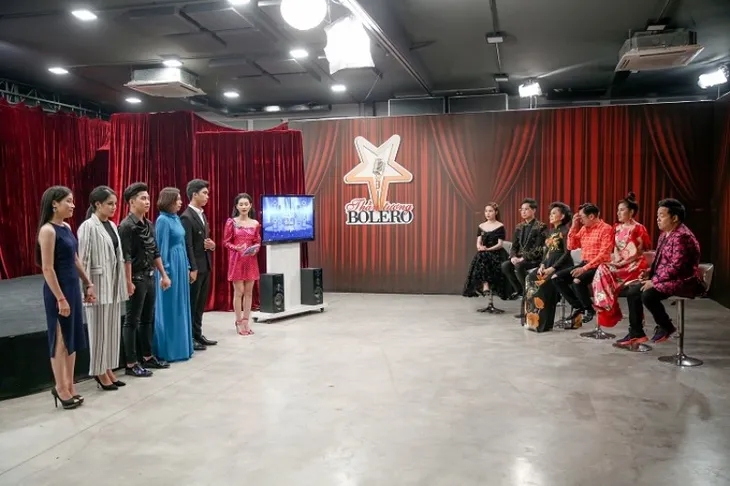Thần tượng Bolero: Đình Văn - Giao Linh song kiếm hợp bích làm MV đầu tay cho 5 học trò - Ảnh 6. Thần tượng Bolero: Đình Văn - Giao Linh song kiếm hợp bích làm MV đầu tay cho 5 học trò - Ảnh 6.