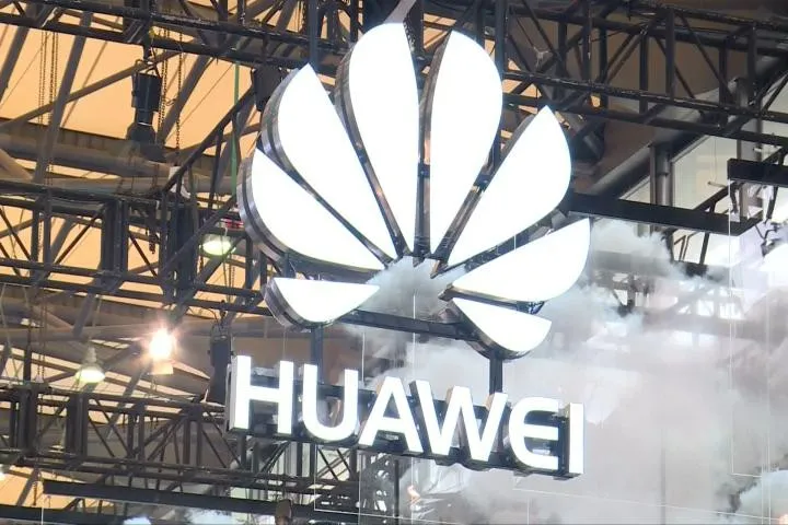 Huawei kiến nghị tòa án Mỹ bác bỏ lệnh cấm liên bang - Ảnh 1. Huawei kiến nghị tòa án Mỹ bác bỏ lệnh cấm liên bang - Ảnh 1.