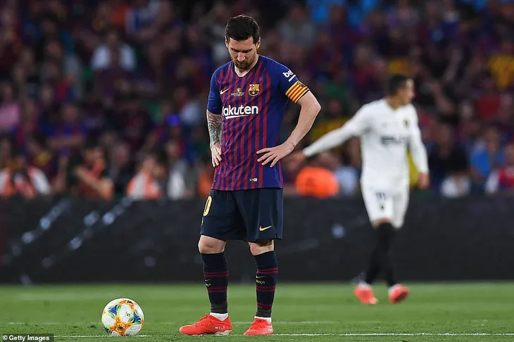 Thi đấu bết bát, Barcelona xác nhận sẽ chia tay một vài cầu thủ - Ảnh 1. Thi đấu bết bát, Barcelona xác nhận sẽ chia tay một vài cầu thủ - Ảnh 1.