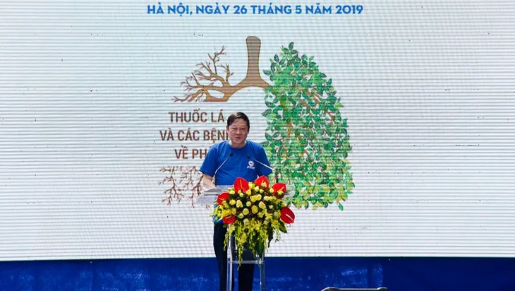 Hàng nghìn người hưởng ứng thông điệp Cuộc sống không khói thuốc - Ảnh 10. Hàng nghìn người hưởng ứng thông điệp Cuộc sống không khói thuốc - Ảnh 10.