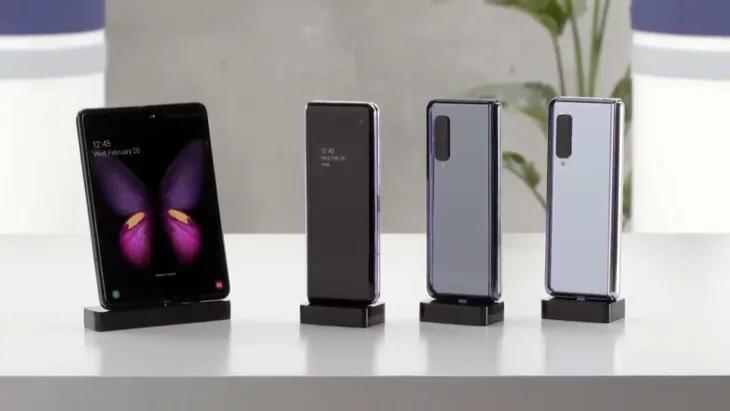 Best Buy hủy toàn bộ đơn đặt hàng với Galaxy Fold - Ảnh 2. Best Buy hủy toàn bộ đơn đặt hàng với Galaxy Fold - Ảnh 2.