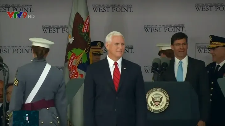 Lớp sĩ quan có số lượng nữ và người da màu đông nhất lịch sử West Point - Ảnh 2. Lớp sĩ quan có số lượng nữ và người da màu đông nhất lịch sử West Point - Ảnh 2.