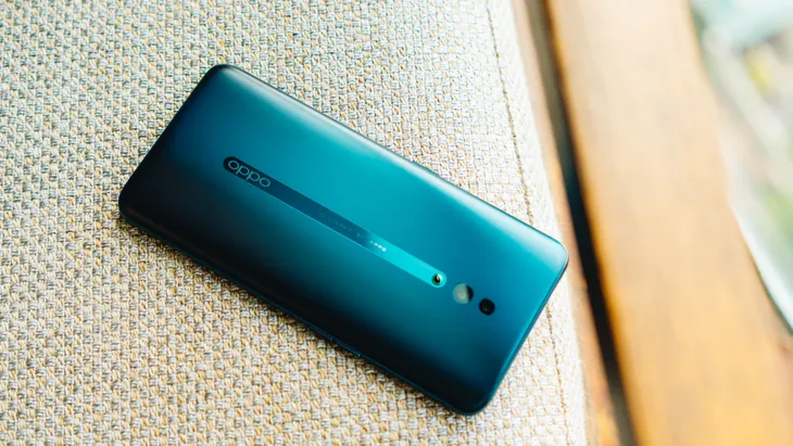 Cận cảnh smartphone Oppo Reno với camera trượt vây cá mập trước ngày ra mắt - Ảnh 1. Cận cảnh smartphone Oppo Reno với camera trượt vây cá mập trước ngày ra mắt - Ảnh 1.