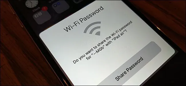 Cách chia sẻ mật khẩu Wi-Fi giữa các máy iPhone, iPad - Ảnh 1. Cách chia sẻ mật khẩu Wi-Fi giữa các máy iPhone, iPad - Ảnh 1.