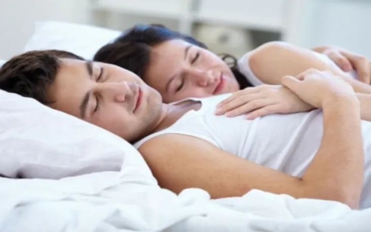 8 thói quen làm rạn nứt đời sống tình cảm của các cặp đôi - Ảnh 4.