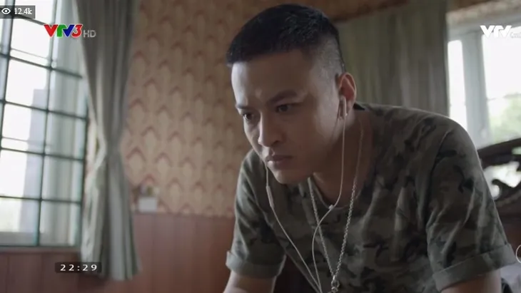 Mê cung - Tập 12: Vì tình nhân, Lưu Ly phản bội ông trùm Cường Lâm - Ảnh 2. Mê cung - Tập 12: Vì tình nhân, Lưu Ly phản bội ông trùm Cường Lâm - Ảnh 2.