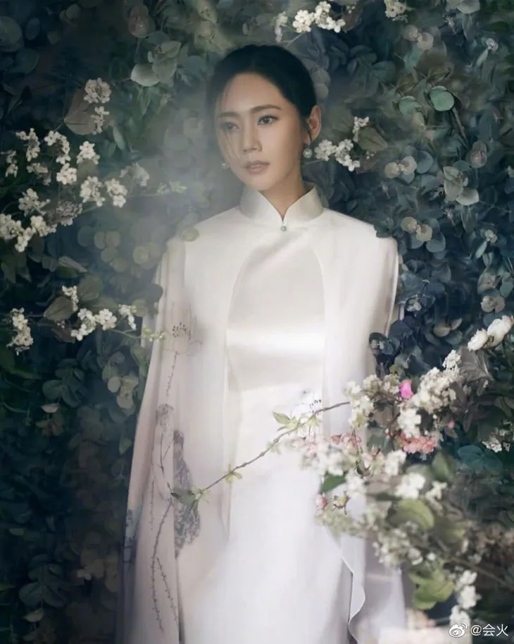 Tiết lộ ảnh cưới lãng mạn của Choo Ja Hyun và Vu Hiểu Quang - Ảnh 3. Tiết lộ ảnh cưới lãng mạn của Choo Ja Hyun và Vu Hiểu Quang - Ảnh 3.