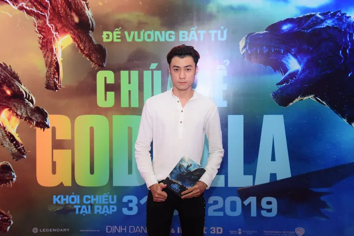 Dàn sao Việt phát cuồng vì Chúa tể Godzilla - Ảnh 6. Dàn sao Việt phát cuồng vì Chúa tể Godzilla - Ảnh 6.