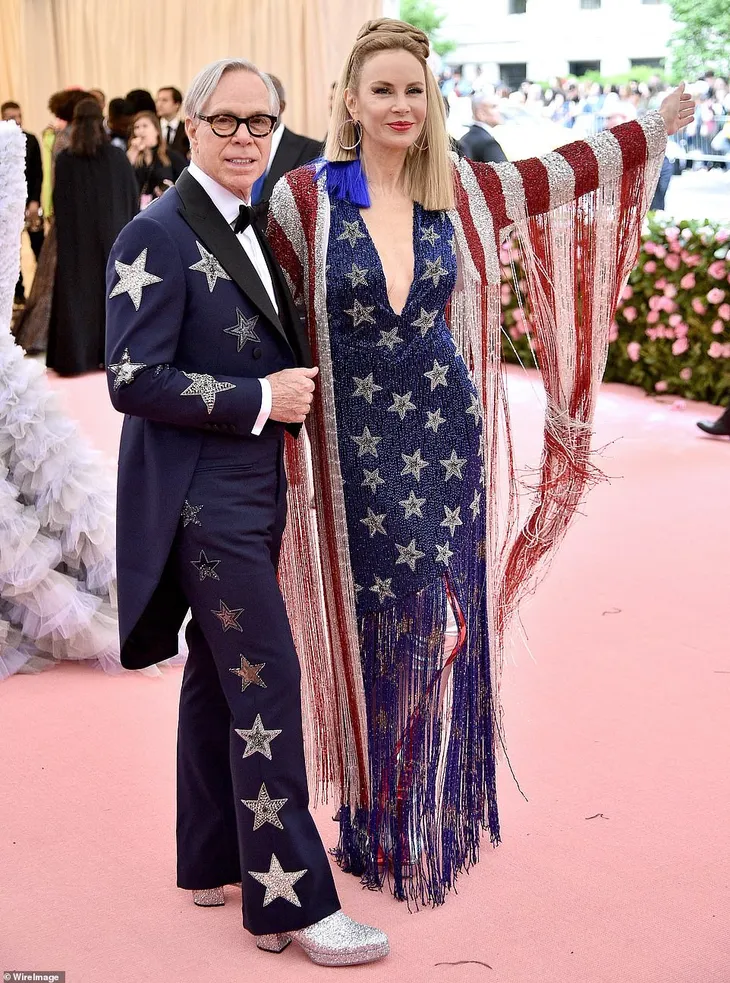 Những bộ cánh thảm hoạ trong Met Gala 2019 - Ảnh 13. Những bộ cánh thảm hoạ trong Met Gala 2019 - Ảnh 13.