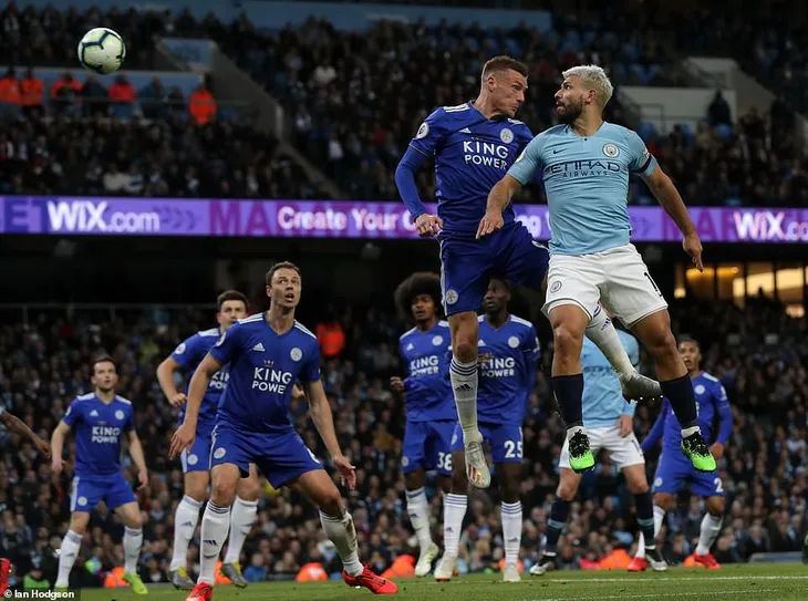 Thắng tối thiểu Leicester City, Manchester City trở lại ngôi đầu - Ảnh 2. Thắng tối thiểu Leicester City, Manchester City trở lại ngôi đầu - Ảnh 2.