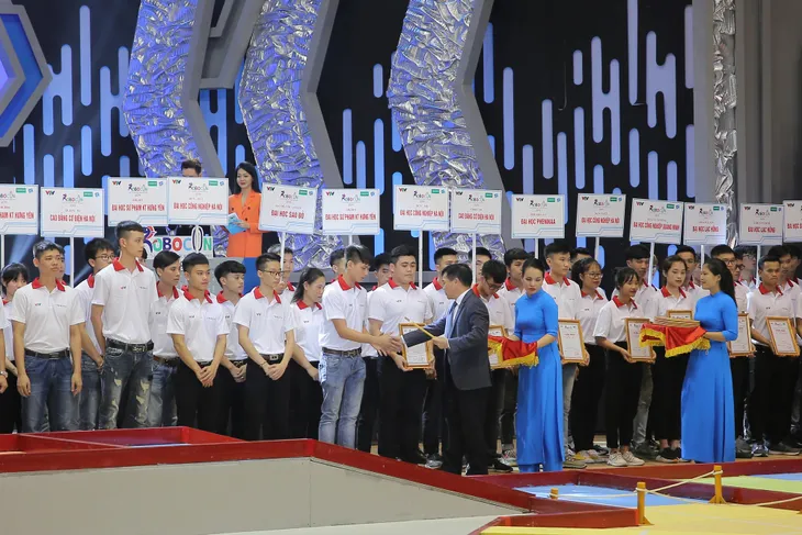 Vòng chung kết Robocon Việt Nam 2019 chính thức khởi tranh - Ảnh 17. Vòng chung kết Robocon Việt Nam 2019 chính thức khởi tranh - Ảnh 17.