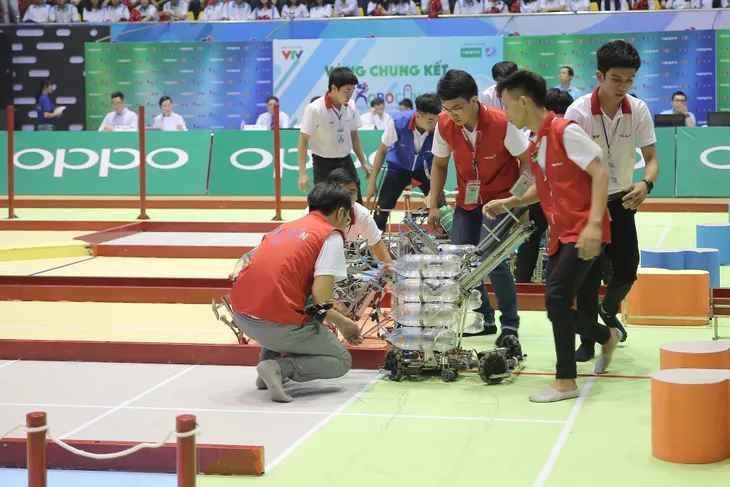 VCK Robocon Việt Nam 2019: Kỷ lục Uukhai được xác lập ngay từ đêm mở màn - Ảnh 18. VCK Robocon Việt Nam 2019: Kỷ lục Uukhai được xác lập ngay từ đêm mở màn - Ảnh 18.