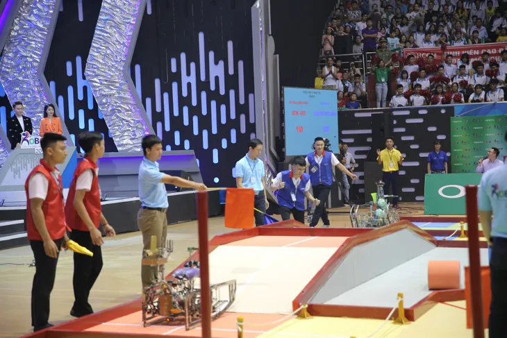 VCK Robocon Việt Nam 2019: Kỷ lục Uukhai được xác lập ngay từ đêm mở màn - Ảnh 28. VCK Robocon Việt Nam 2019: Kỷ lục Uukhai được xác lập ngay từ đêm mở màn - Ảnh 28.
